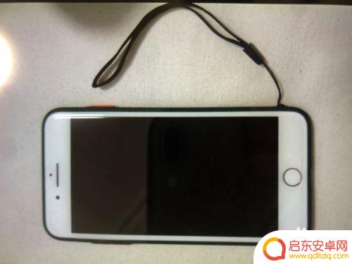 挂件怎么挂在手机上 手机挂件怎么安装