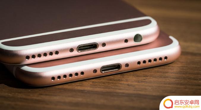 苹果7手机一个喇叭响 iPhone手机喇叭只有一边有声音是硬件故障吗