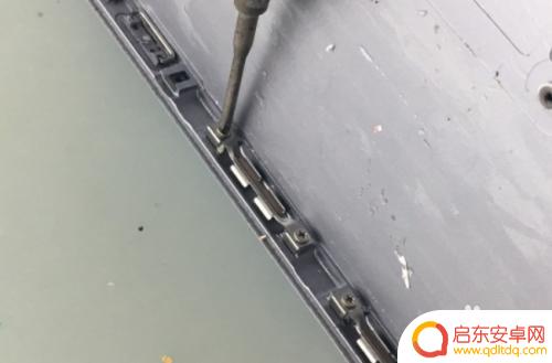 苹果手机怎么拆开图 iPhone 6s拆机图文教程
