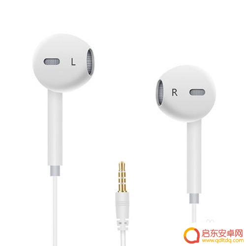 耳机一天佩戴8小时会怎样 耳机佩戴方式示范