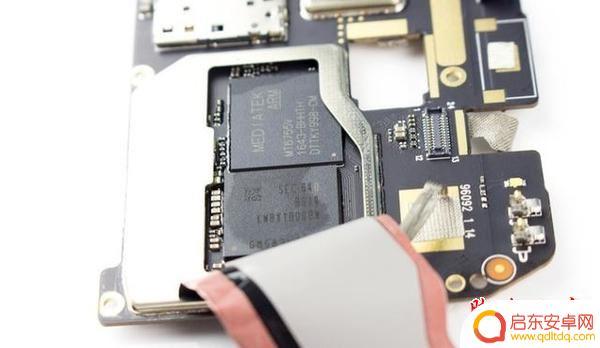 魅蓝5手机怎么拆 魅蓝note5拆解过程图文指南
