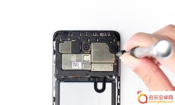 魅蓝5手机怎么拆 魅蓝note5拆解过程图文指南