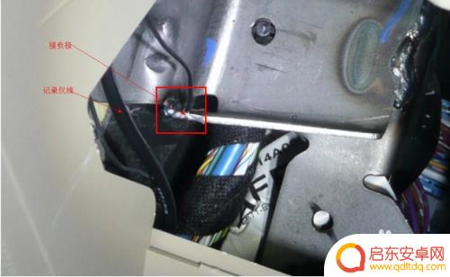 行车记录仪怎样接线 行车记录仪接线图解教程