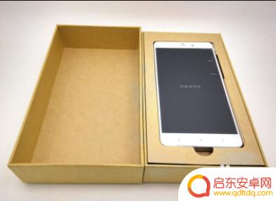 如何鉴定手机屏幕摔碎时间 手机摔黑屏自己修复方法