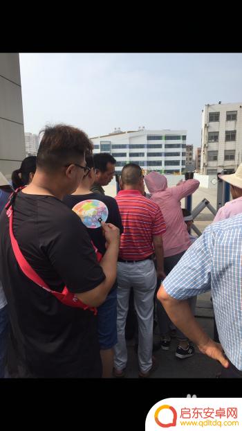 怎么弄手机照片里清晰的字变成模糊的 苹果手机照片模糊设置方法