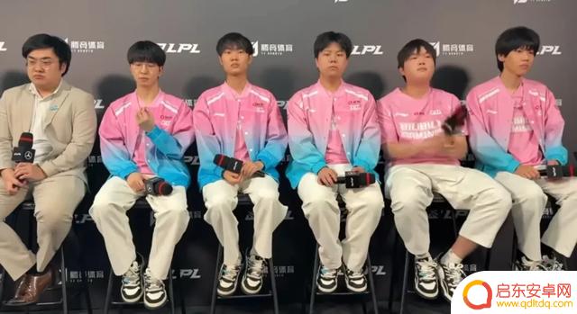 BLG败给TES，蜜月期到了？赛后采访揭秘！宁：BLG考虑收购杰杰