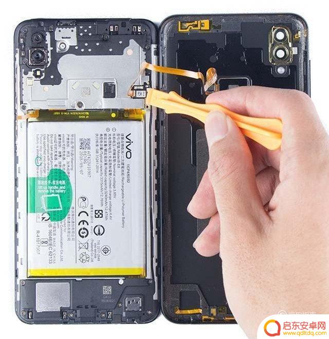 vivox20手机怎么拆卸后盖 如何拆下vivo手机的后盖
