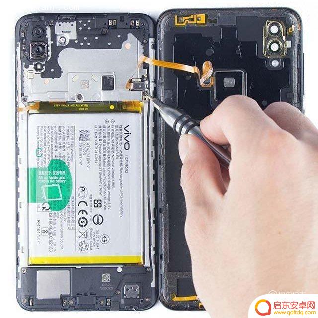 vivox20手机怎么拆卸后盖 如何拆下vivo手机的后盖