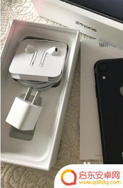 苹果XR手机怎么充电快 如何选择适合 iPhone XR 的快充充电器