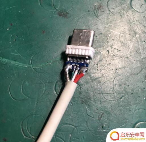 手机充电线坏了怎么修理 手机充电线断了怎么修理