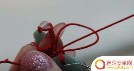 如何手工做手机吊坠挂绳 吊坠挂绳编织教程