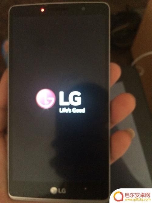 lg手机死机怎么修(lg手机死机解决办法)