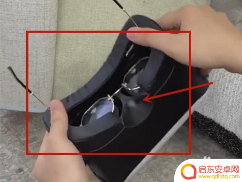vrbox眼镜怎么安装手机 vrbox眼镜如何配合手机使用