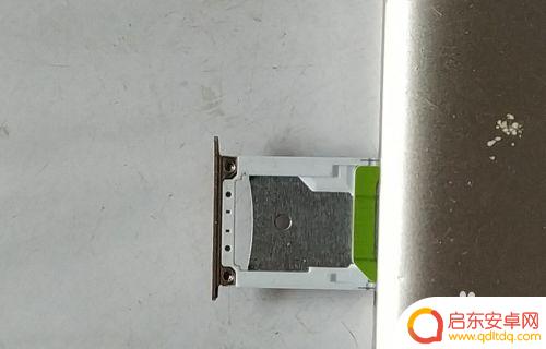 红米手机卡怎么装图片 红米手机sim卡安装步骤