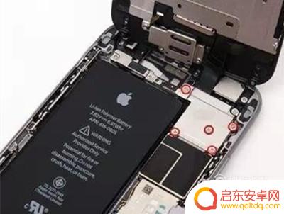 苹果手机的后壳怎么打开 如何打开iPhone后盖