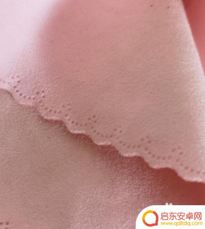 手机如何晚上拍照没有反光 怎样避免手机拍照时出现炫光