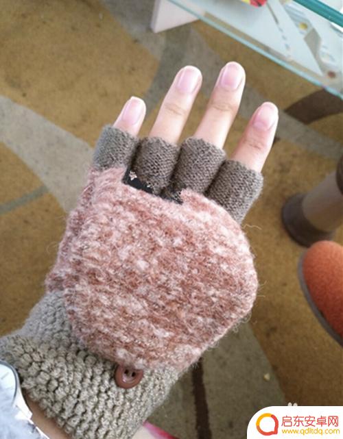 冬天手机怎么玩的 冬天玩手机手指变冷怎么办
