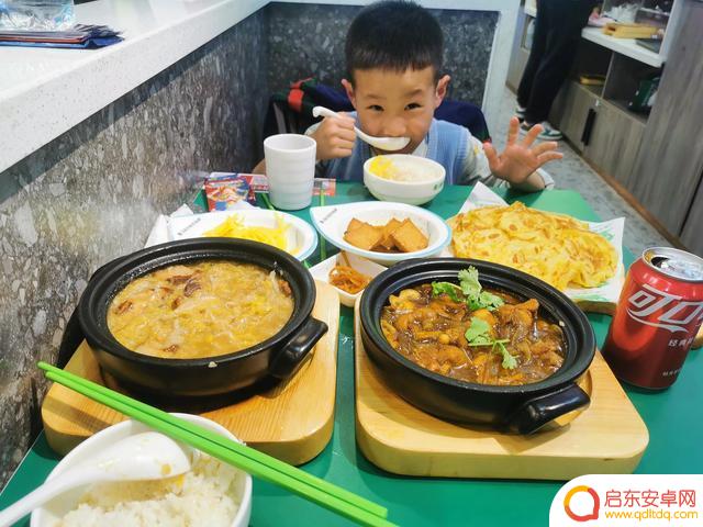 抖音美食奥特曼卡片(抖音美食奥特曼卡片是真的吗)