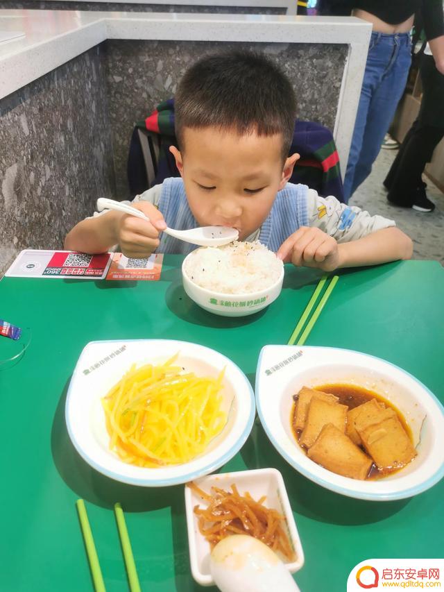 抖音美食奥特曼卡片(抖音美食奥特曼卡片是真的吗)