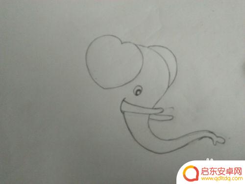 手机如何制作大象画 如何用简单的步骤画大象简笔画