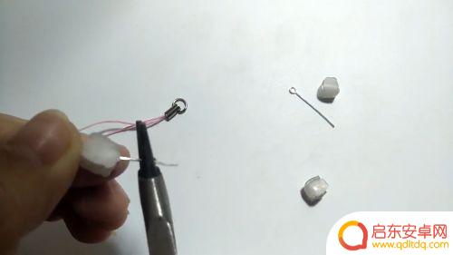 手机怎么自制挂饰挂件 手工制作手机挂件步骤
