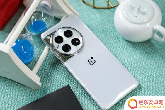 春节换机的选择：口碑爆棚的三款旗舰机型接近“完美”