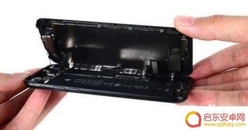 苹果7手机怎么换总成 苹果iphone 7拆机换屏注意事项
