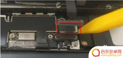 苹果7手机怎么换总成 苹果iphone 7拆机换屏注意事项
