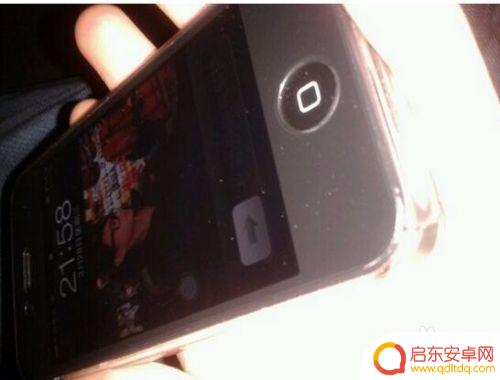 手机进水后腐蚀怎么处理 手机掉水后怎么处理