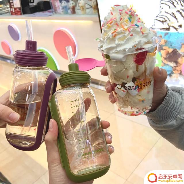 抖音亲子杯子文案(亲子杯子图片)