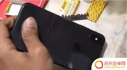 苹果手机玻璃盖怎么取 iPhoneX换后盖玻璃费用