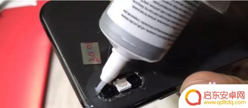 苹果手机玻璃盖怎么取 iPhoneX换后盖玻璃费用
