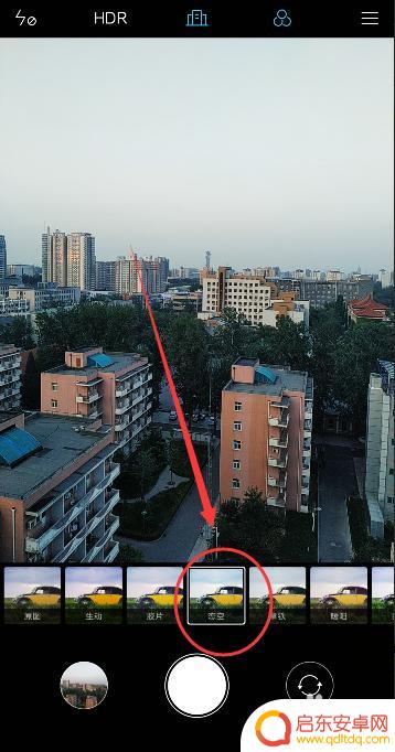 手机怎么拍出绿色背景 绿色照片的色彩规律