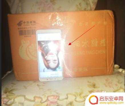 手机不用投影仪怎么投影到墙上 不用投影仪将手机画面投射到墙上的方法