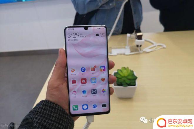 华为一打开手机就出现广告怎么关闭 五步设置华为手机关闭广告
