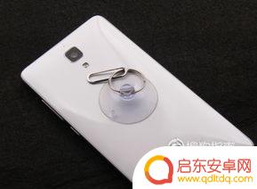 如何安全撬开手机 手机壳怎么打开
