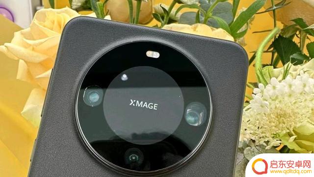 再见了,苹果iPhone15!国产三大品牌旗舰机上市遭抢购:太香了