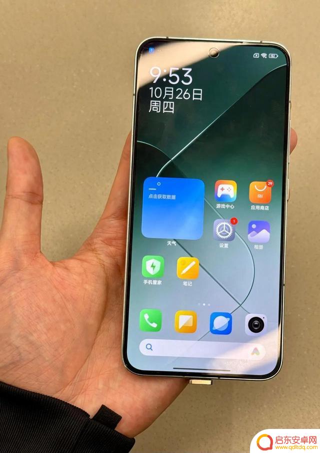 再见了,苹果iPhone15!国产三大品牌旗舰机上市遭抢购:太香了