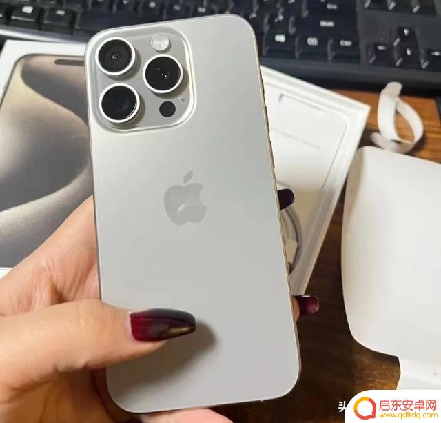 苹果重新夺回中国市场第一，iPhone15Pro价格下调1050元，更加亲民