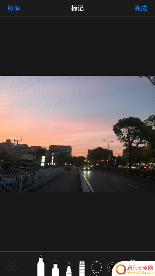 手机自带相册怎么p图 苹果手机自带P图功能如何使用
