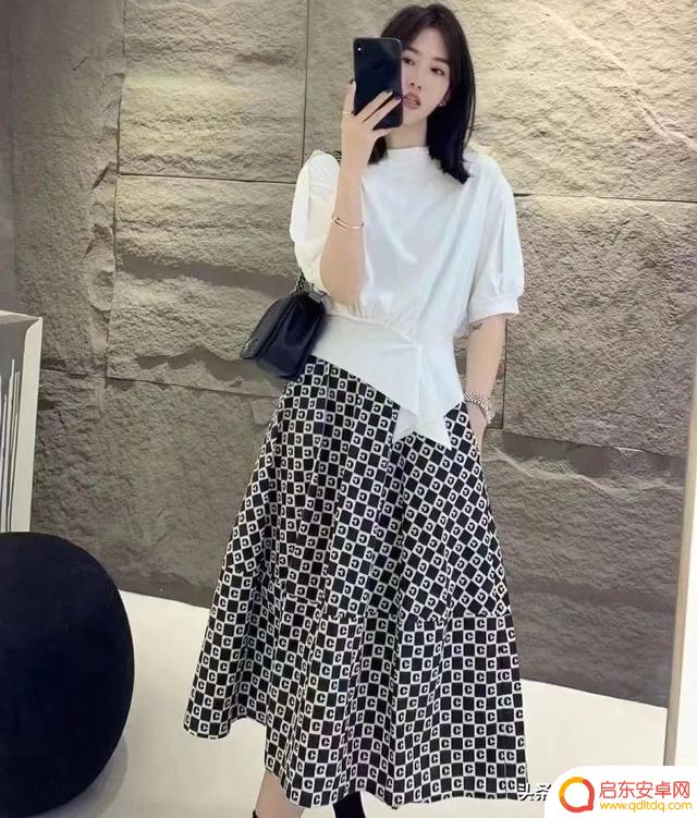 抖音小众的女装店铺(抖音小众的女装店铺名字)