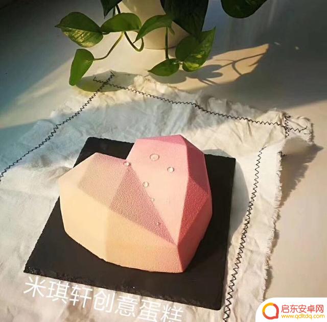 抖音网红产品定制(抖音网红打广告收费标准)