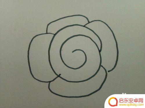 如何在手机上画一朵花 怎样画一朵花的教程