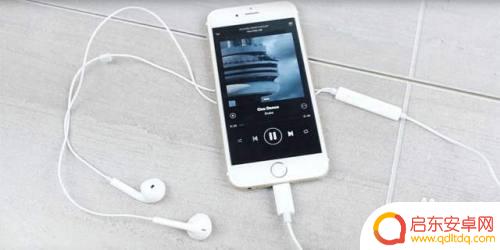 苹果手机怎么用插线耳机 苹果有线耳机如何连接到iPhone手机