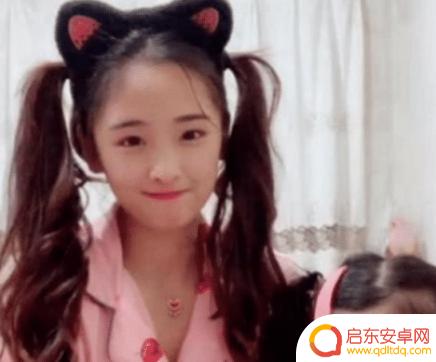 抖音一粉色睡衣对话(抖音粉色衣服)