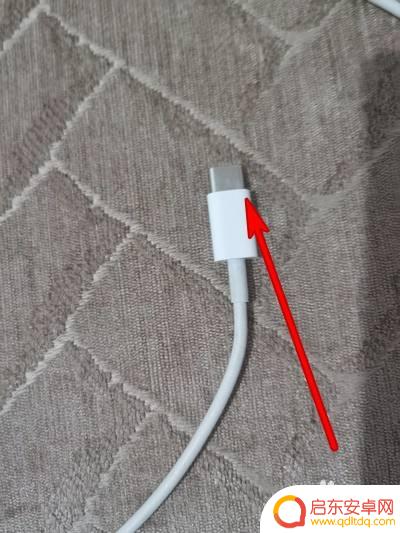 iphone13充电线怎么充电 苹果13充电线怎么充电