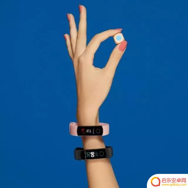 抖音宫殿文案搞笑(宫殿的句子)
