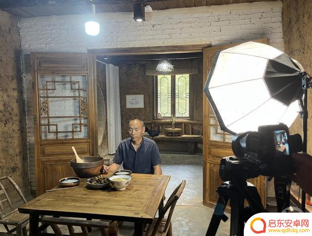 抖音木匠改造房子(抖音木匠改造房子是真的吗)