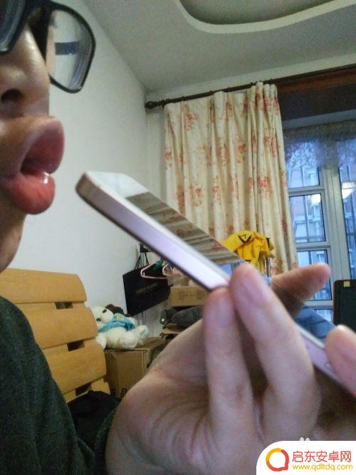 手机各种孔怎么清理 手机耳机孔如何清理积灰