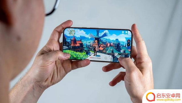 Google Pixel 10 评测综述:AI 功能强大,能称之为AI手机吗?